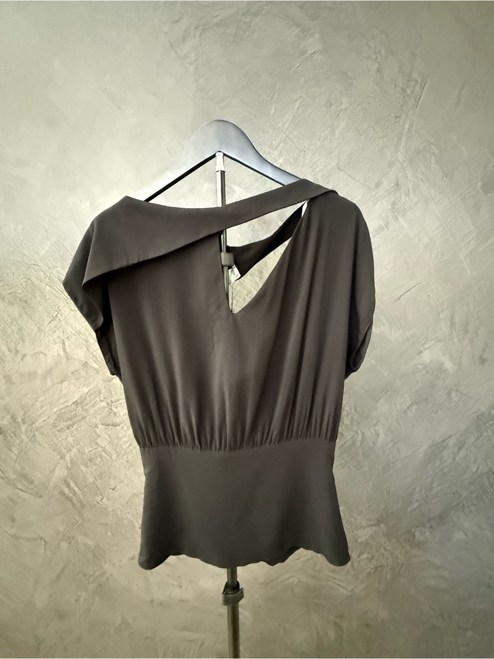 NWT Silvia Tcherassi Helen Black Asymmetric Keyhole Short Sleeve Blouse